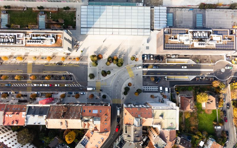 GARE DES EAUX-VIVES -4.jpg