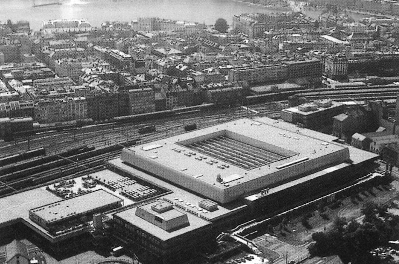 Batiment postale de Montbrillant